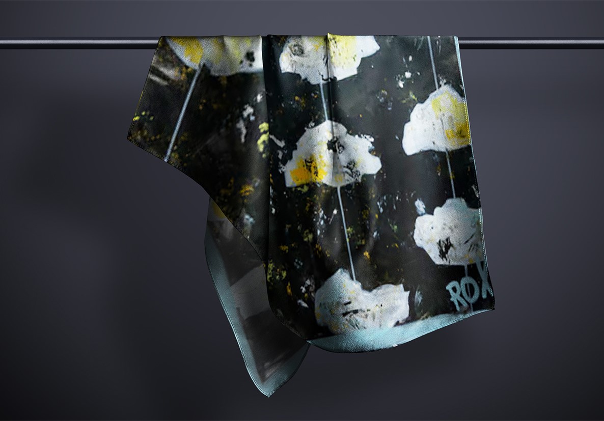 Carré de soie Nuages 90x90cm