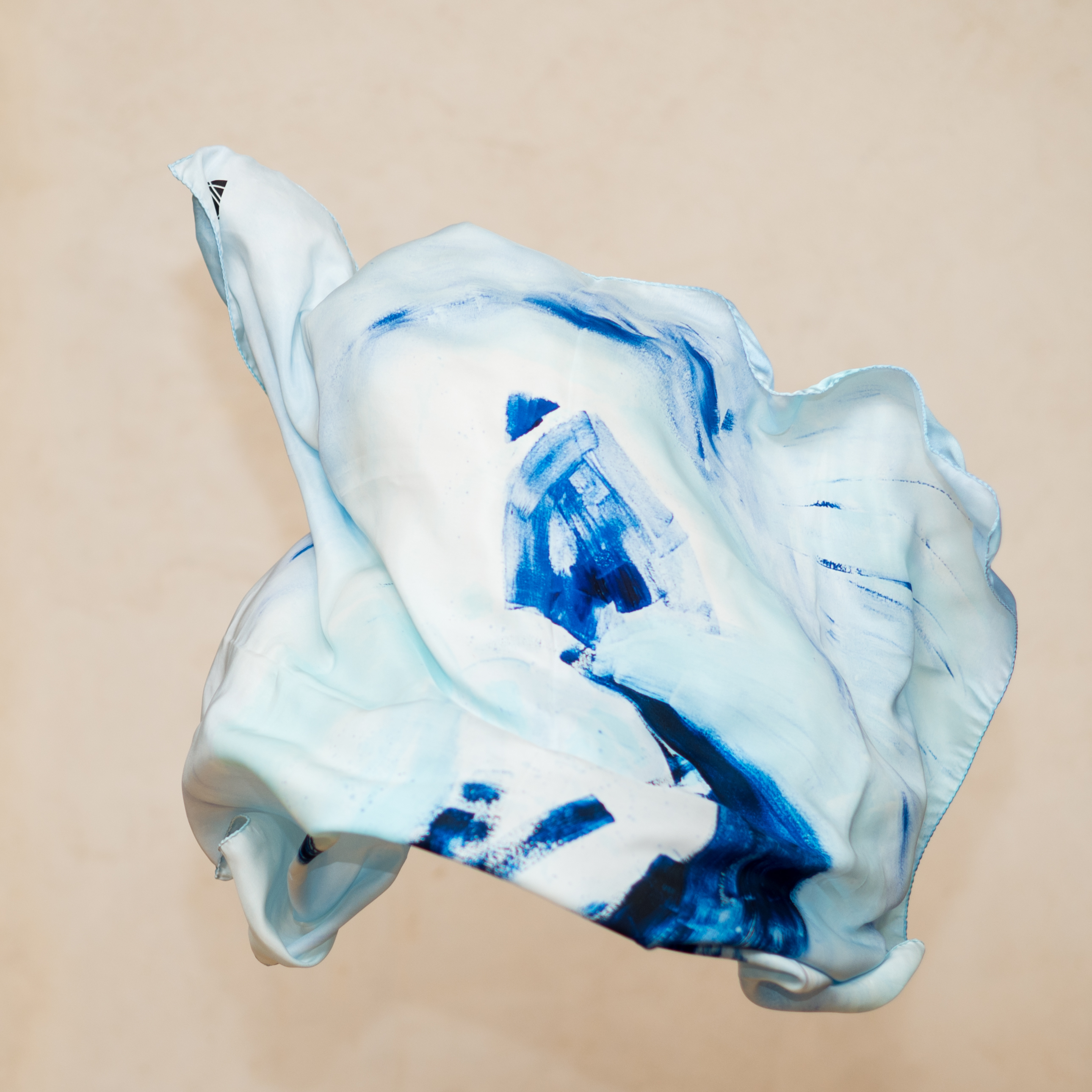 Carré de soie La Vague 90x90cm