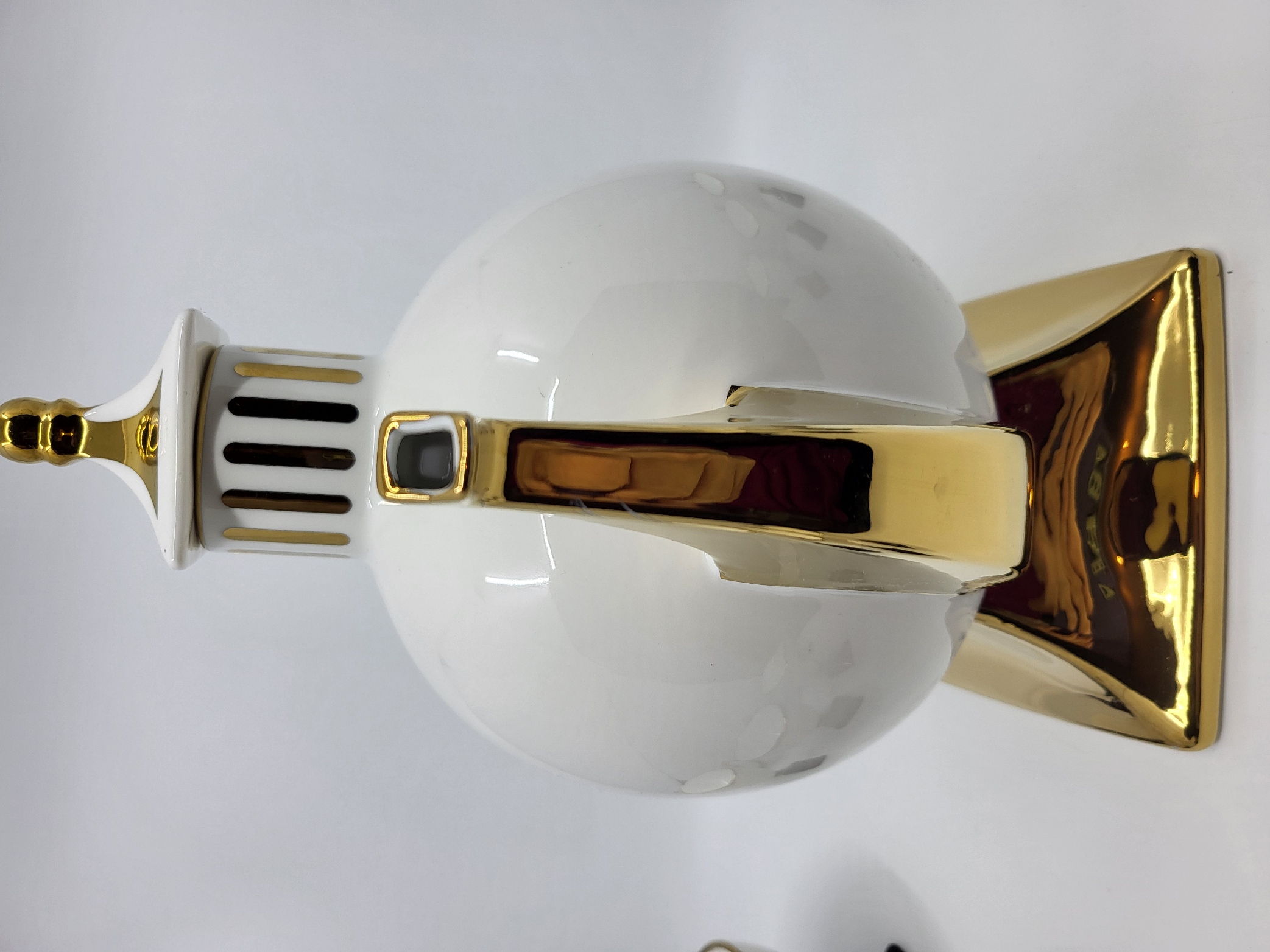 Théière Vincent Darré X Monoprix en céramique Francaise