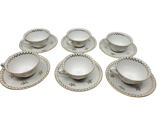 Service à Thé Style Empire en Porcelaine de Sologne  décoré à l'Or fin Francais 20ème Siècle,( Set de 15)
