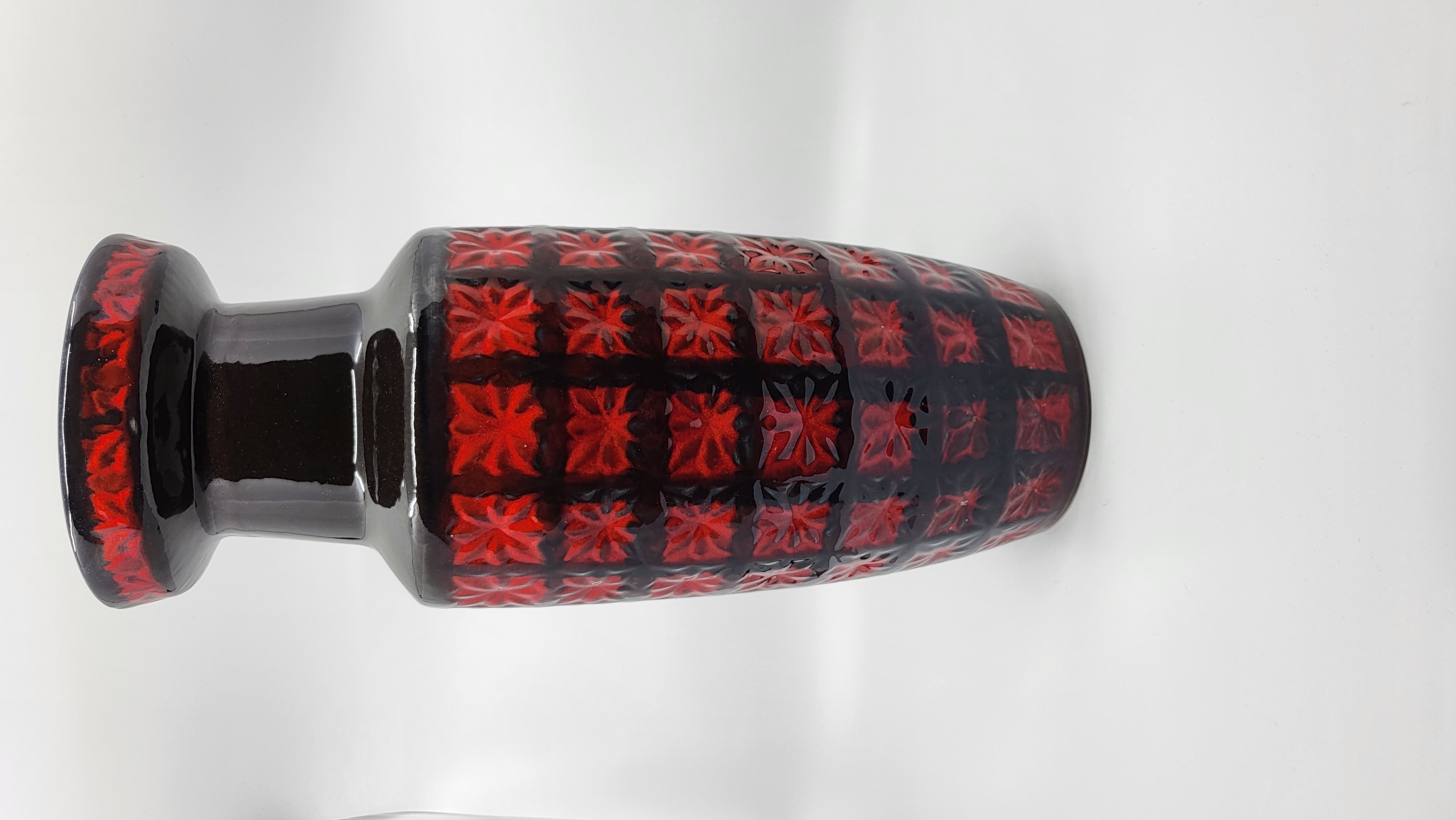 Vase Sheurich Keramik West Germany en céramique Rouge Noire Bleue Allemagne 1970