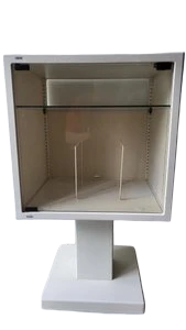 Meuble vitrine Blanc Hi Fi Akai Cube par PB Design Allemagne Space Age 1980