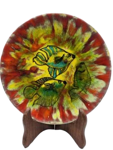 Assiette décorative avec poissons de Yves Alain Pleuven pour Quimper, France Circa 1950s