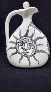 Bouteille Jean Lurçat par Haviland Limoges en porcelaine Blanche décor Soleil France Circa 1960