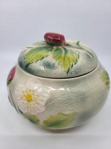 Bonbonnière ou Boite à Bijoux Saint Clément en barbotine Francaise design fin XIXème Art Nouveau