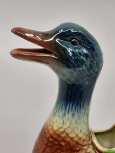 Pichet canard Saint Clément en barbotine Art Nouveau 