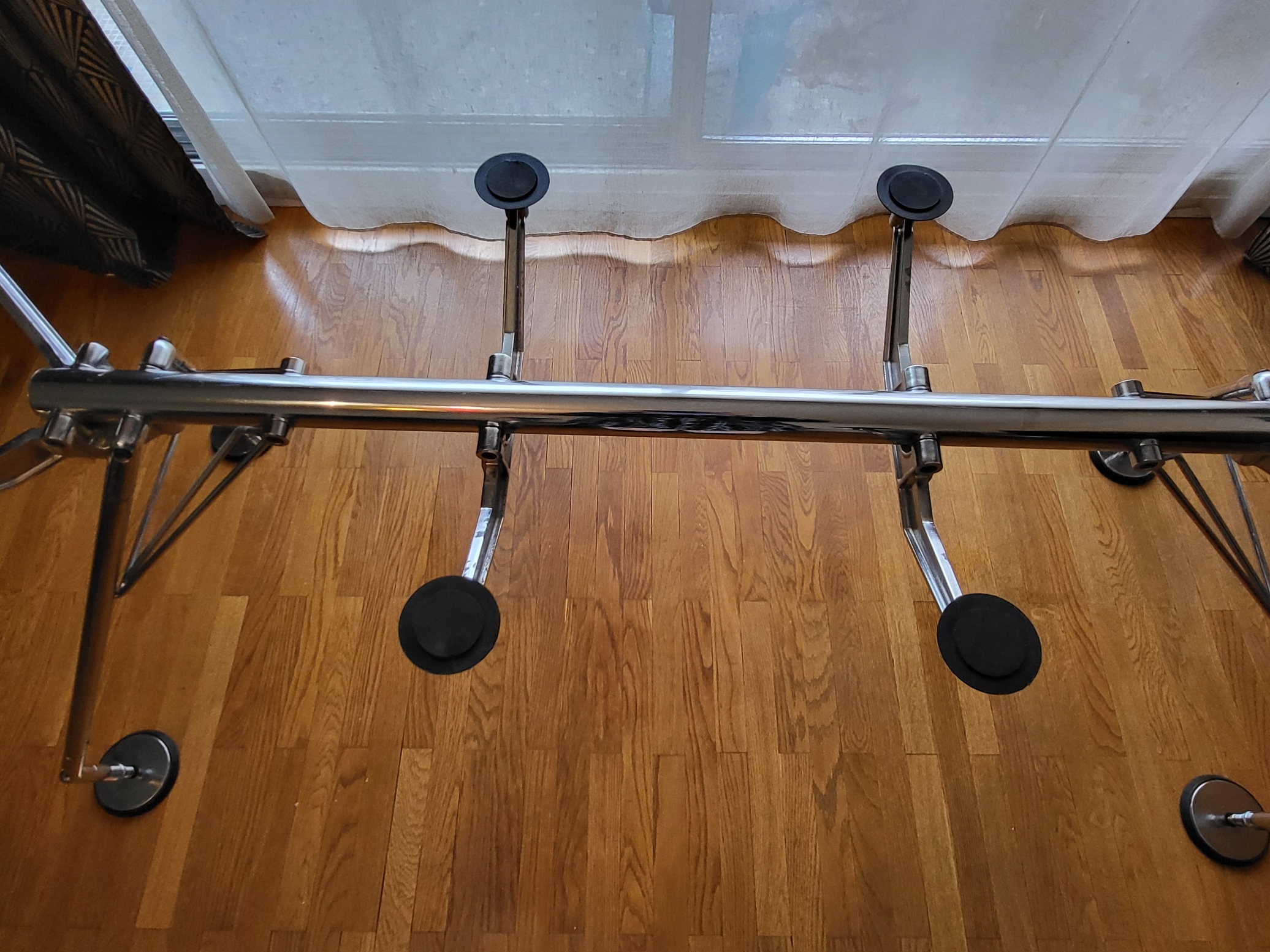 Table Nomos de Sir Norman Foster par Tecno plateau verre Italie Mid Century