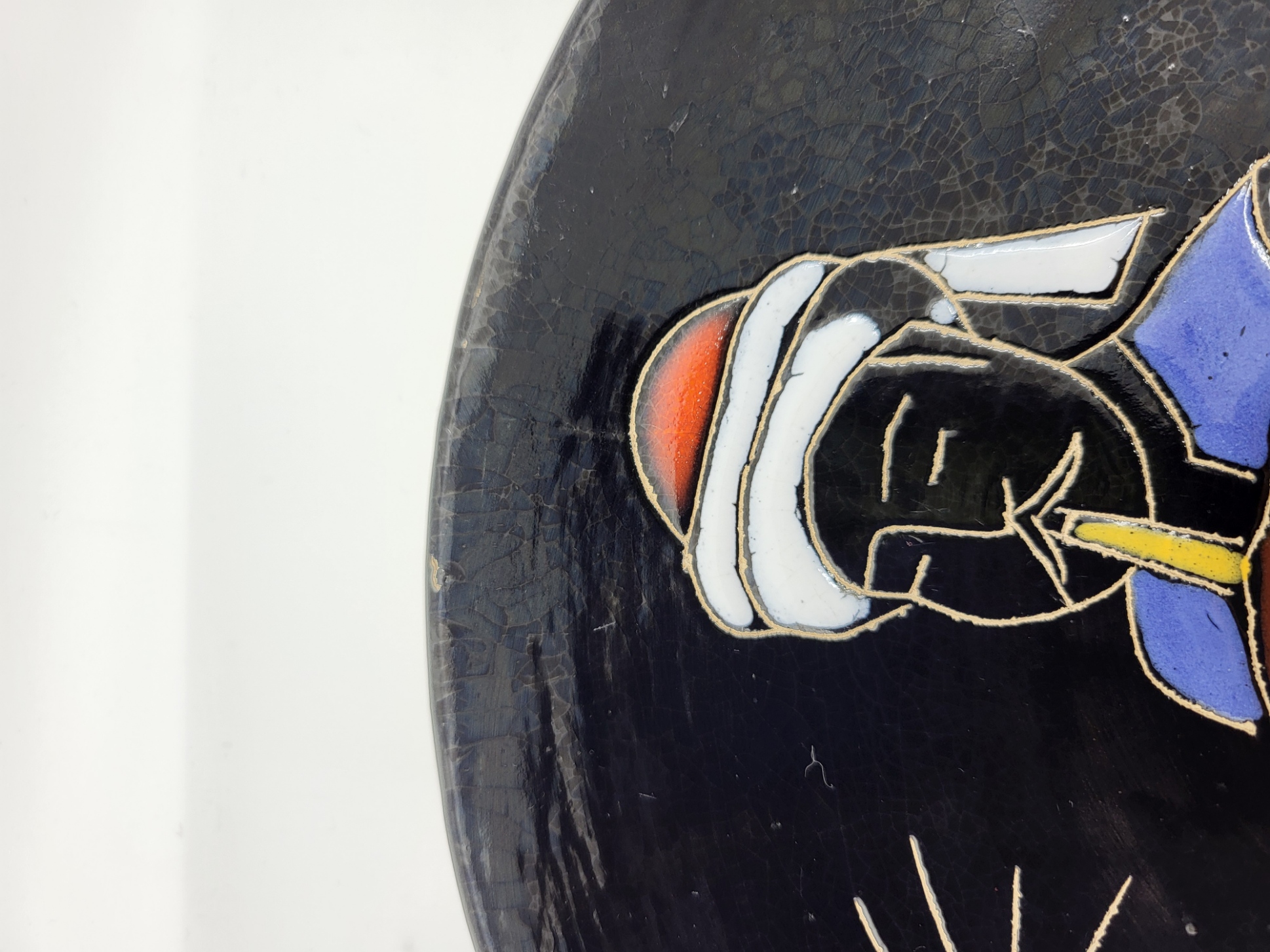 Assiette décorative H. Arfaoui en céramique décor oriental 1970