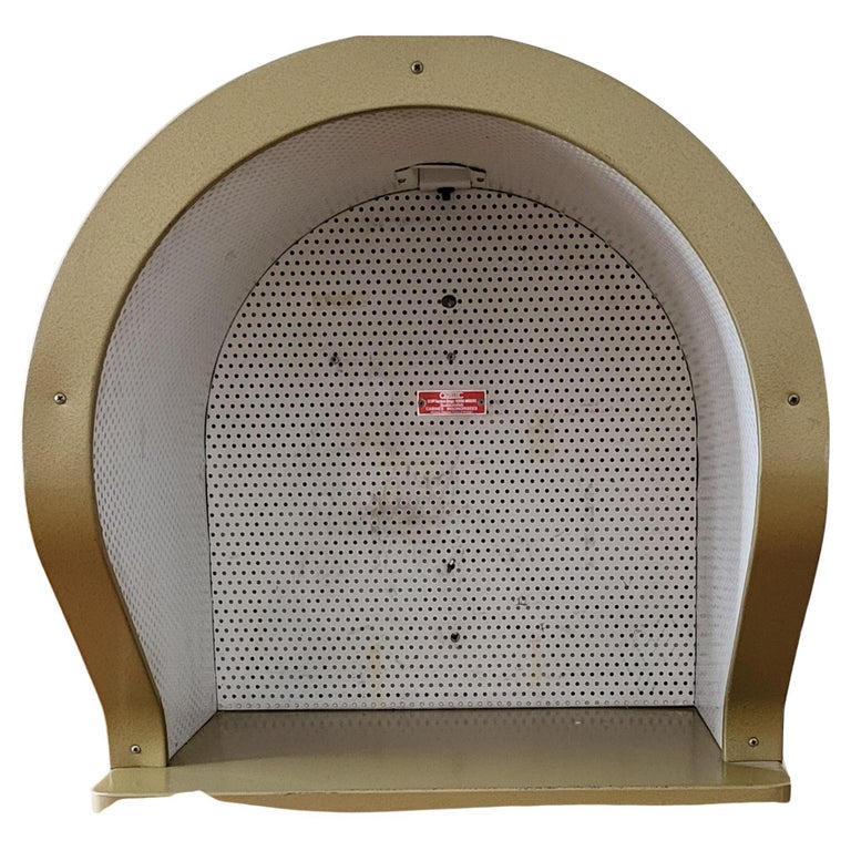 Cabine téléphonique  Outelec insonorisée Française en métal doré Circa 1970, vintage