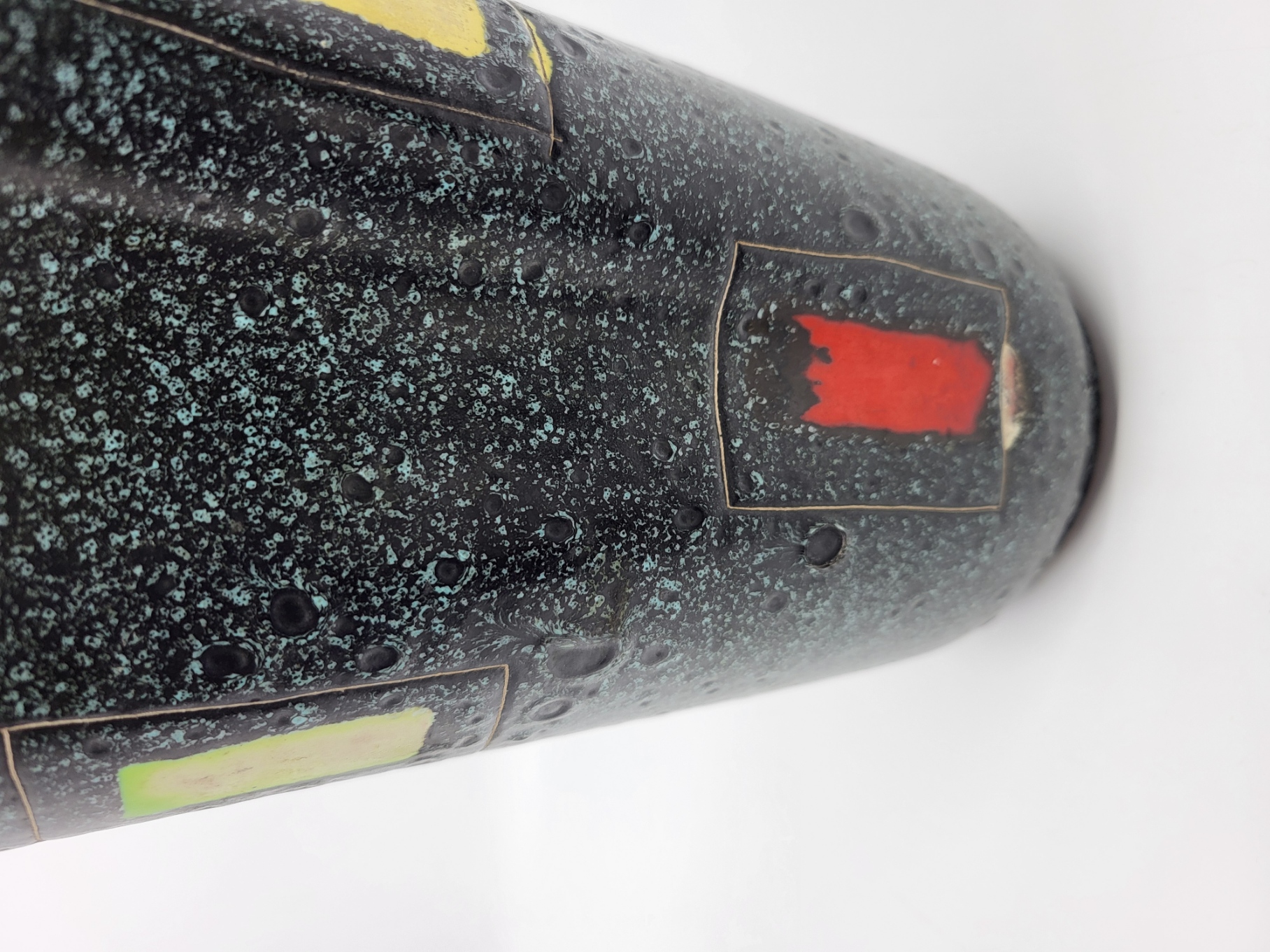 Vase mouchoir Poët-laval en céramique France 1950