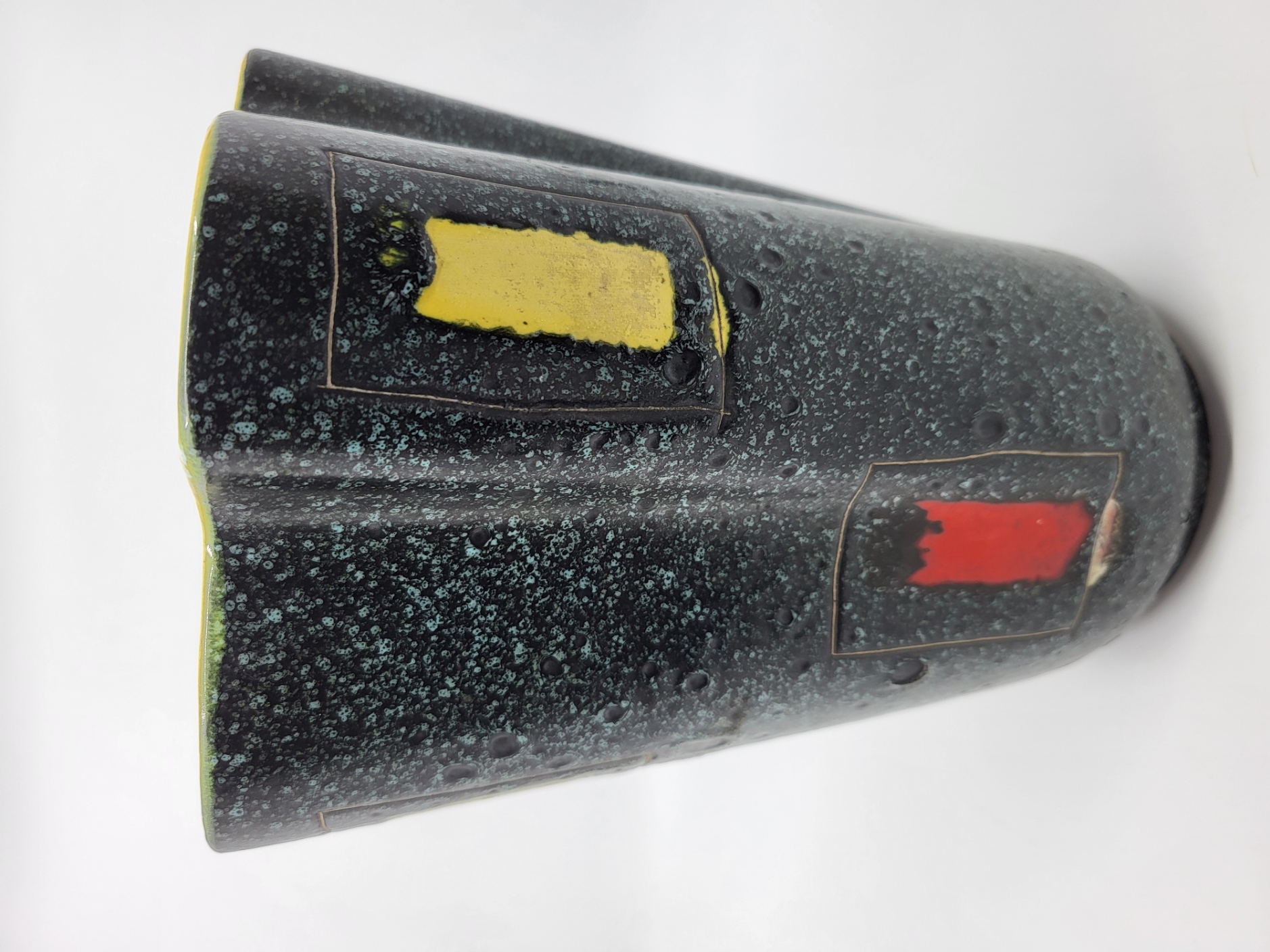 Vase mouchoir Poët-laval en céramique France 1950