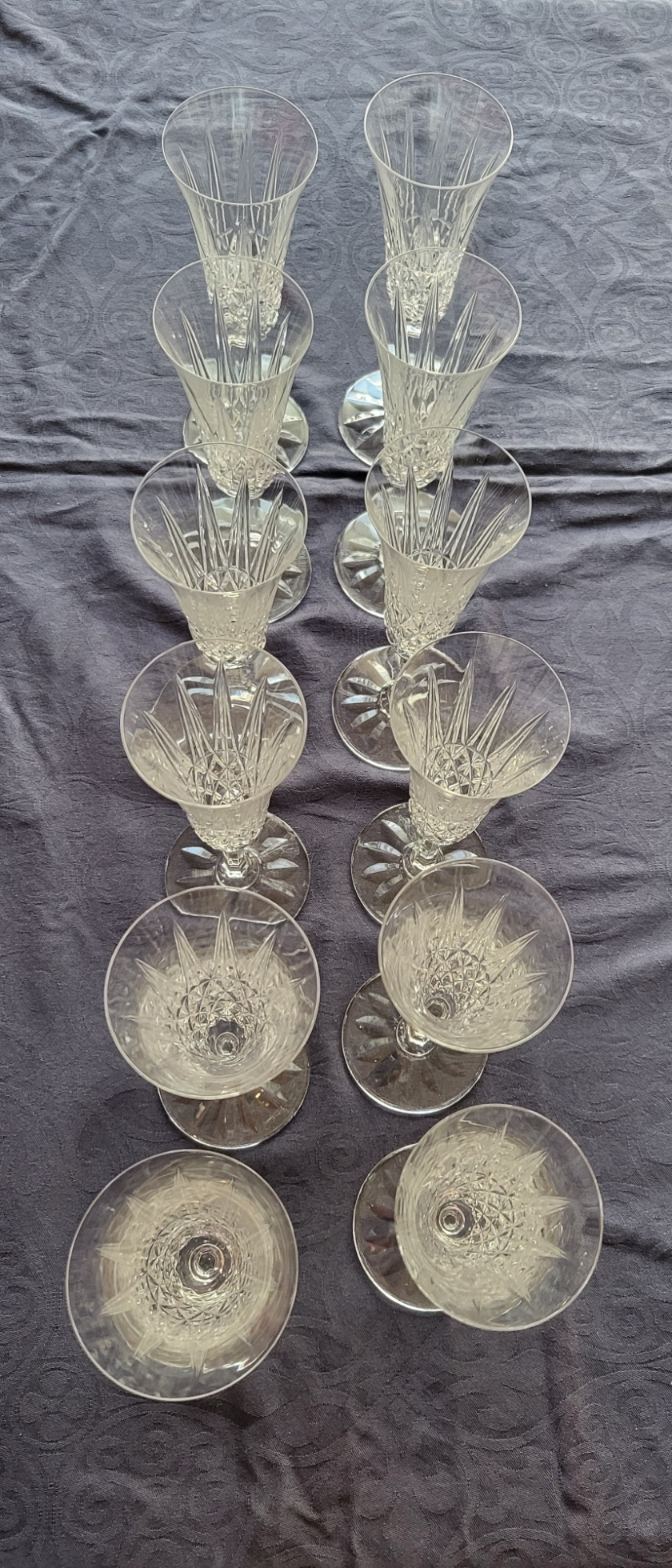 Service de verres  Cristal Saint Louis modèle Tarn (51 pièces) France 1950