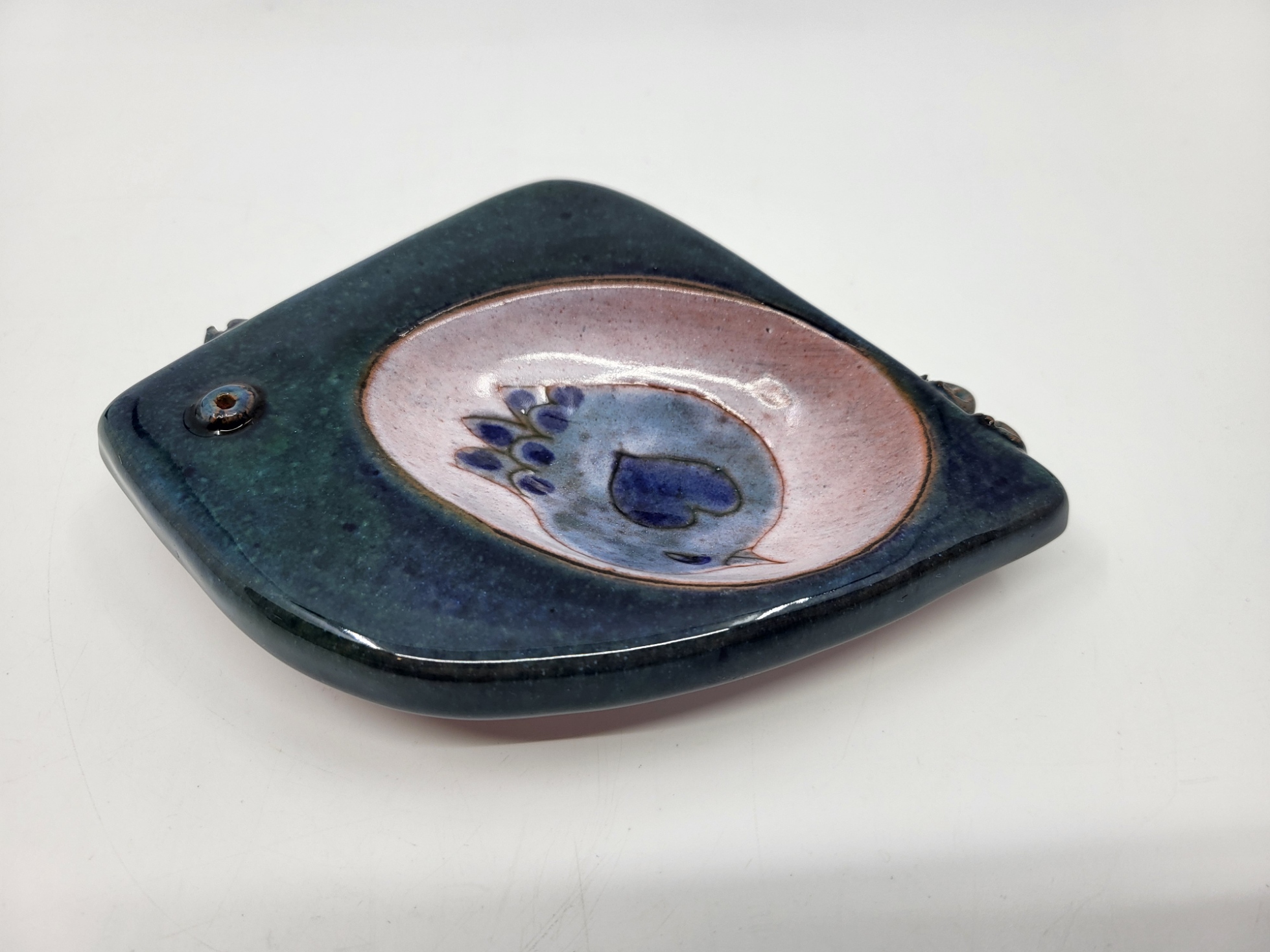 Vide poche Robert & Jean Cloutier décor oiseau en céramique Bleue France