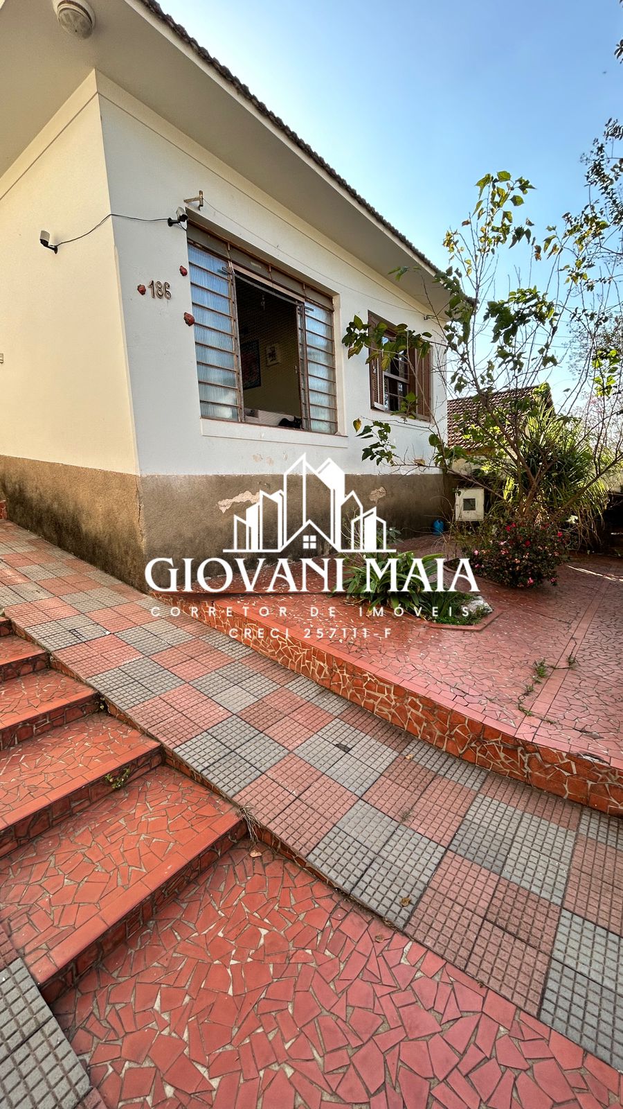 VENDA - Casa no Jd. São Francisco R$700.000,00