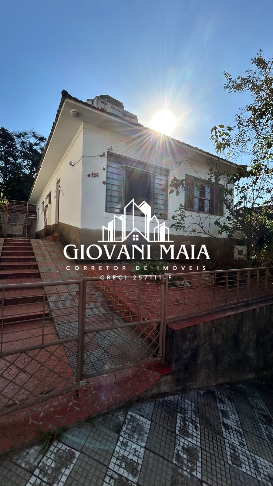 VENDA - Casa no Jd. São Francisco R$700.000,00