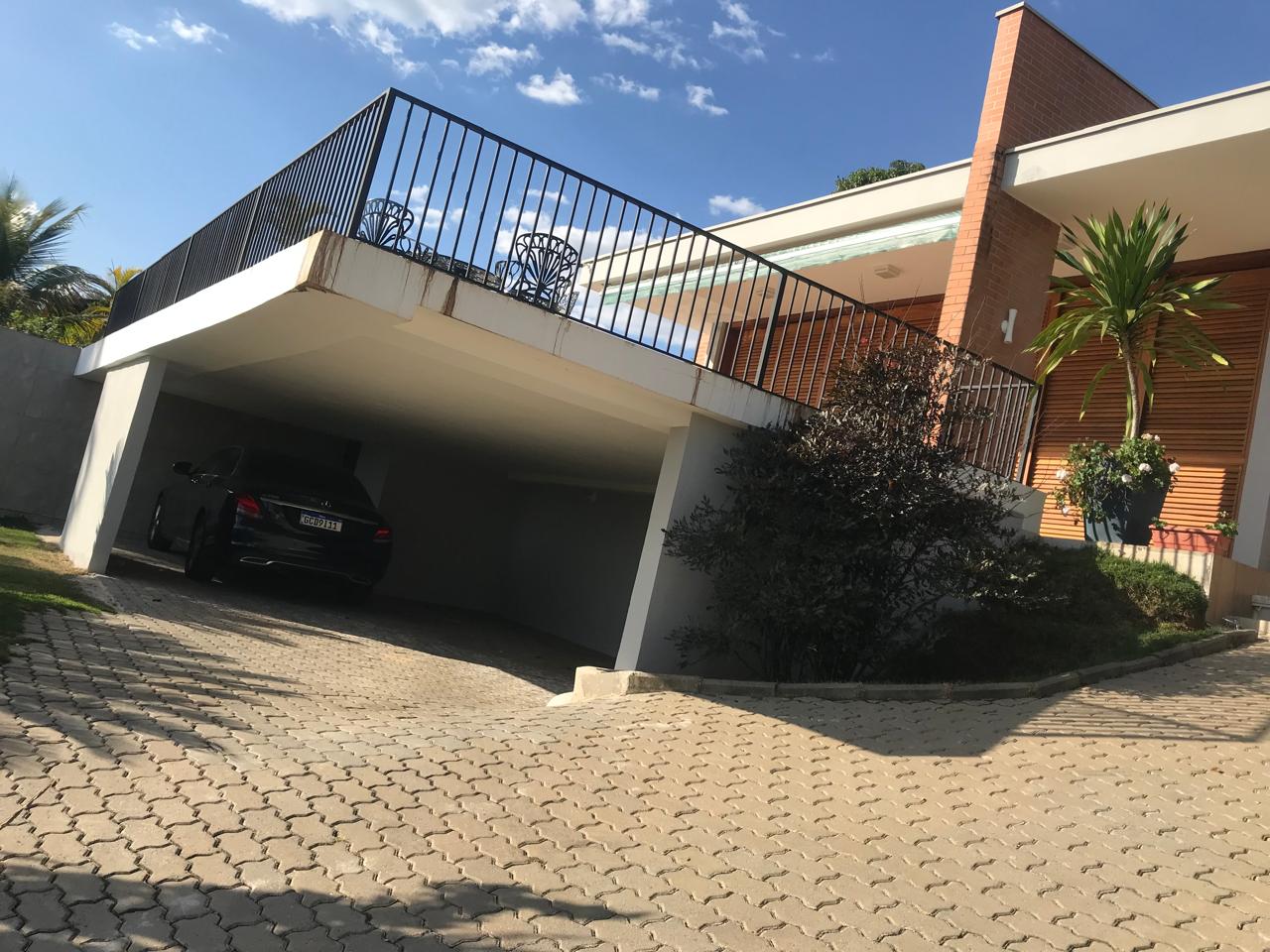 VENDA - Casa no Condomínio Orypaba R$1.680.000