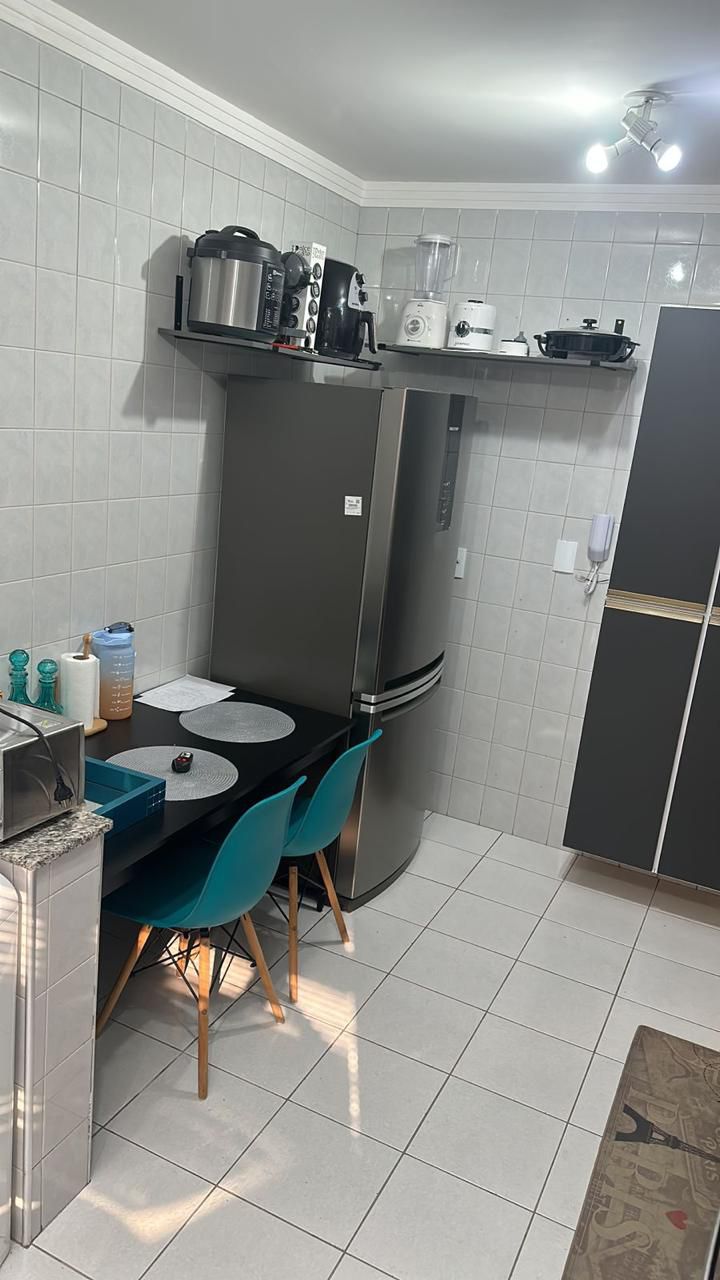 VENDA - Apartamento no Condomínio Adelaide R$250.000
