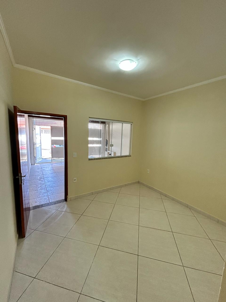 VENDA - Casa no Jd. Europa R$350.000