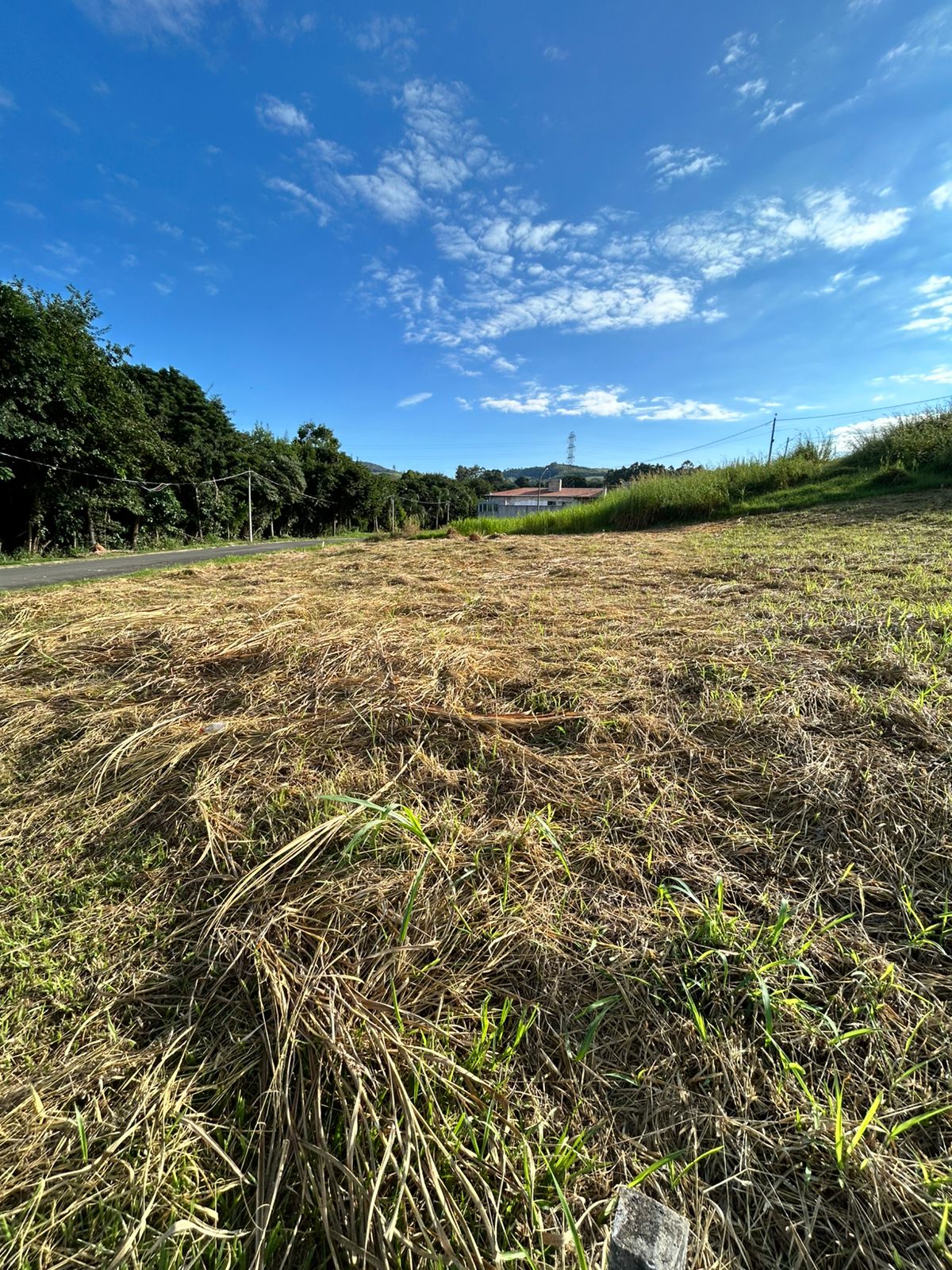 VENDA - Terreno em área comercial no Terras de Monte Alegre R$320.000