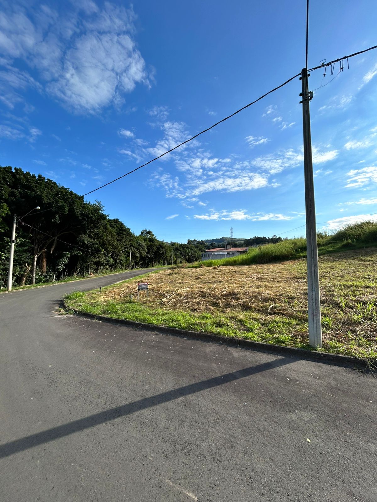 VENDA - Terreno em área comercial no Terras de Monte Alegre R$320.000