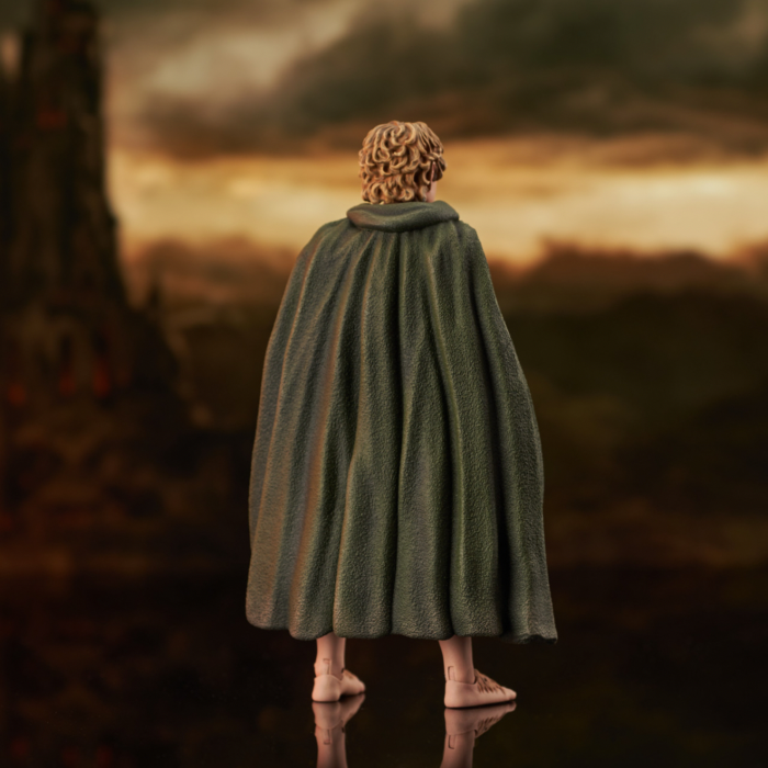 [On Order] The Lord of the Rings Samwise Gamgee Deluxe Action Figure