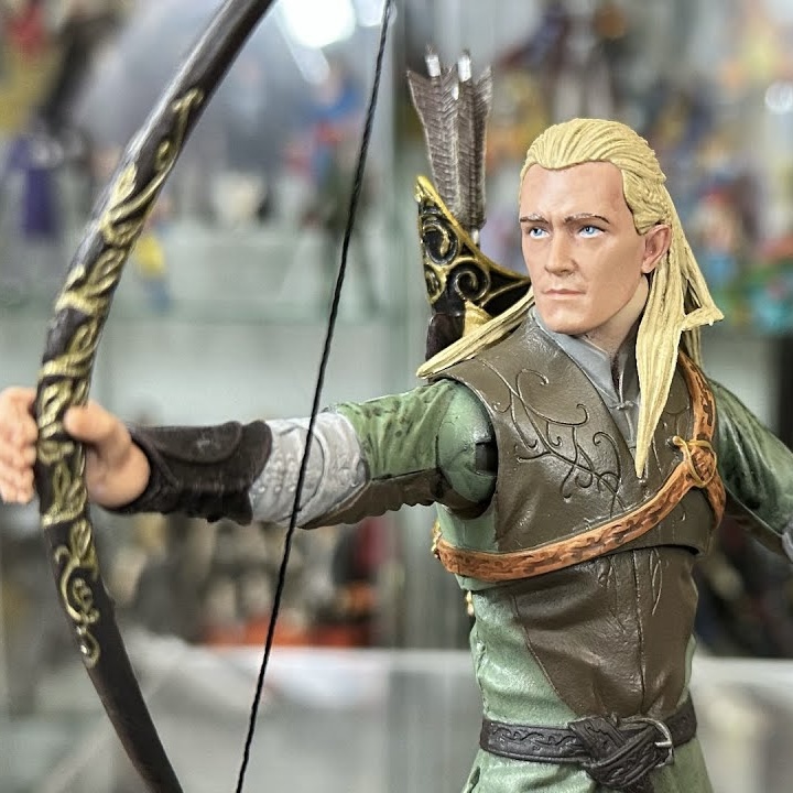 [On Order] The Lord of the Rings Select Legolas Action Figure