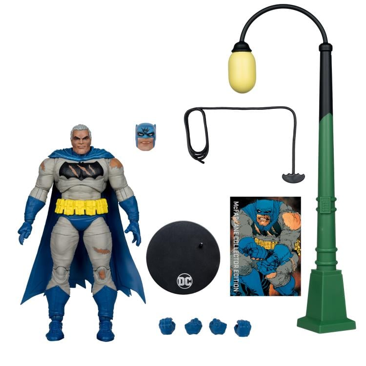 [On Order] Batman: The Dark Knight Returns DC Multiverse Collector Edition Batman (Battle Damage Blue) Action Figure