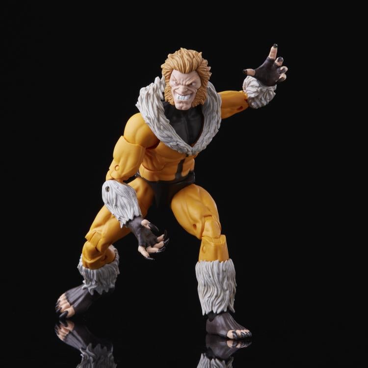 [In Stock] X-Men Marvel Legends Sabretooth Action Figure 