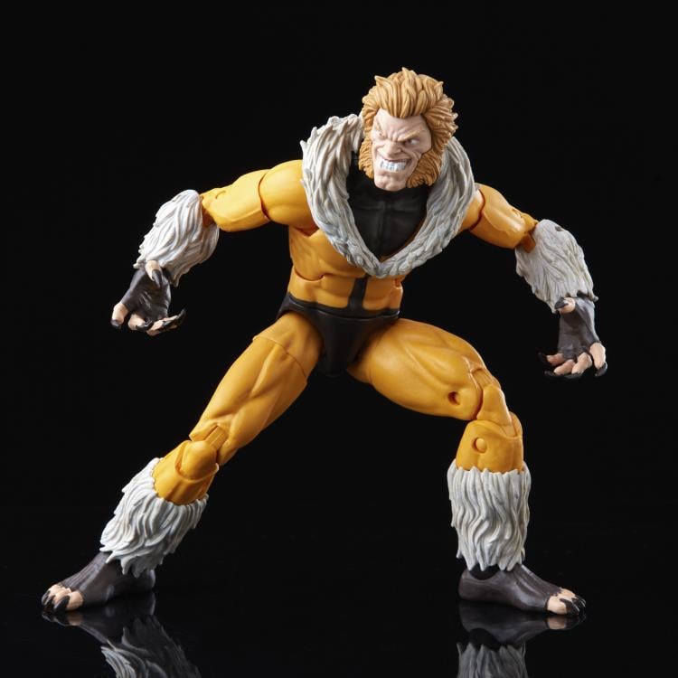 [In Stock] X-Men Marvel Legends Sabretooth Action Figure 