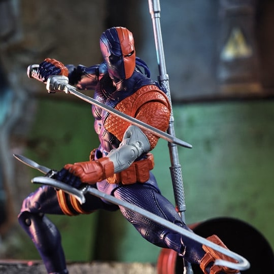 [On Order] DC Rebirth Page Punchers Deathstroke 7" Action Figure with Comic