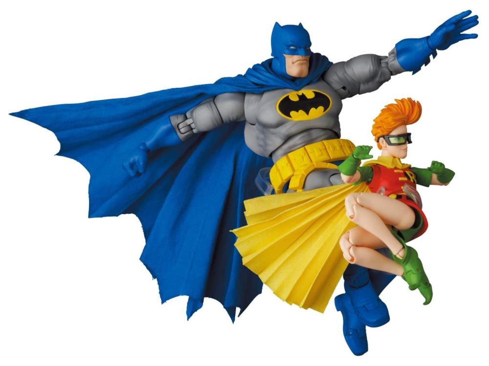 [On Order] Batman: The Dark Knight Returns MAFEX No.139 Batman (Blue Ver.) & Robin Action Figure Set