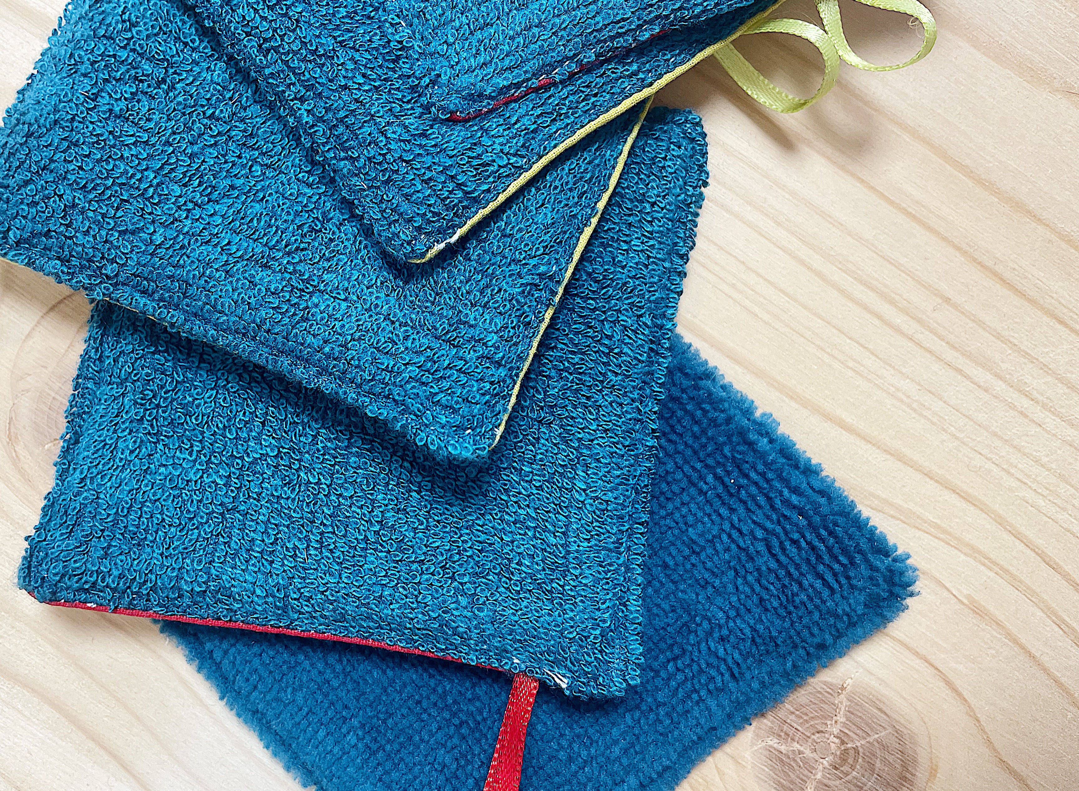 Lot de 5 lingettes démaquillantes lavables et leur pochette