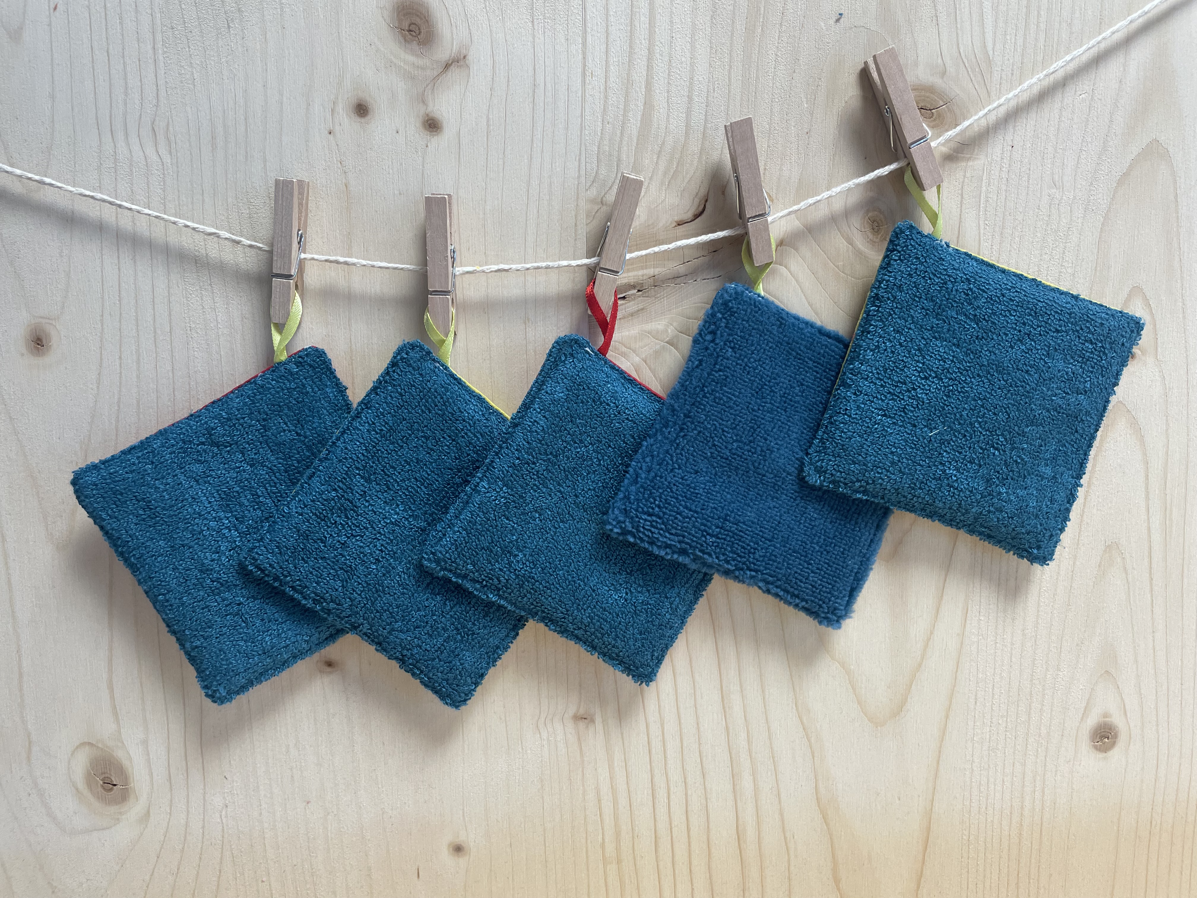 Lot de 10 lingettes démaquillantes lavables et leur pochette