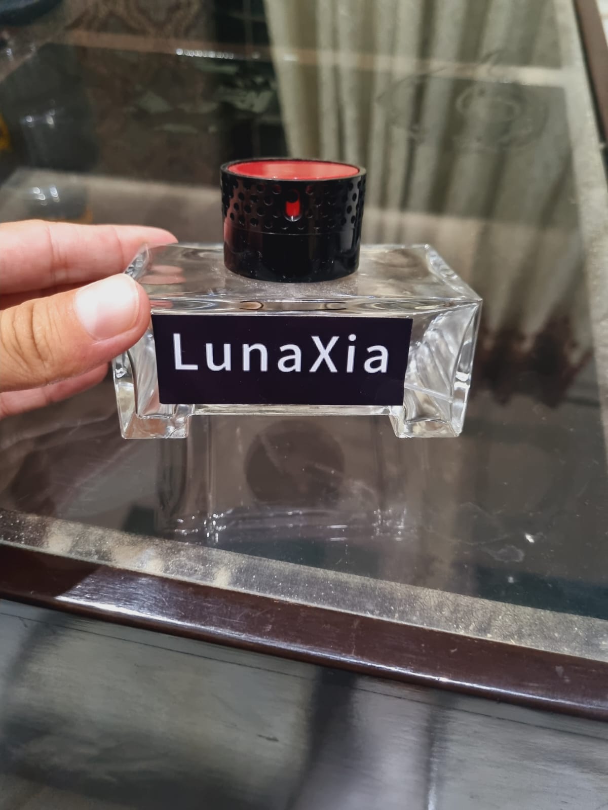 LunaXia fragrance Ambisir