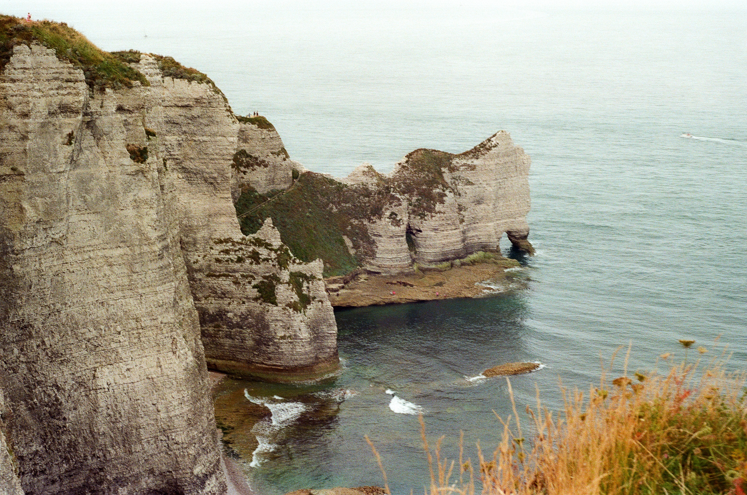 PRECIPICE