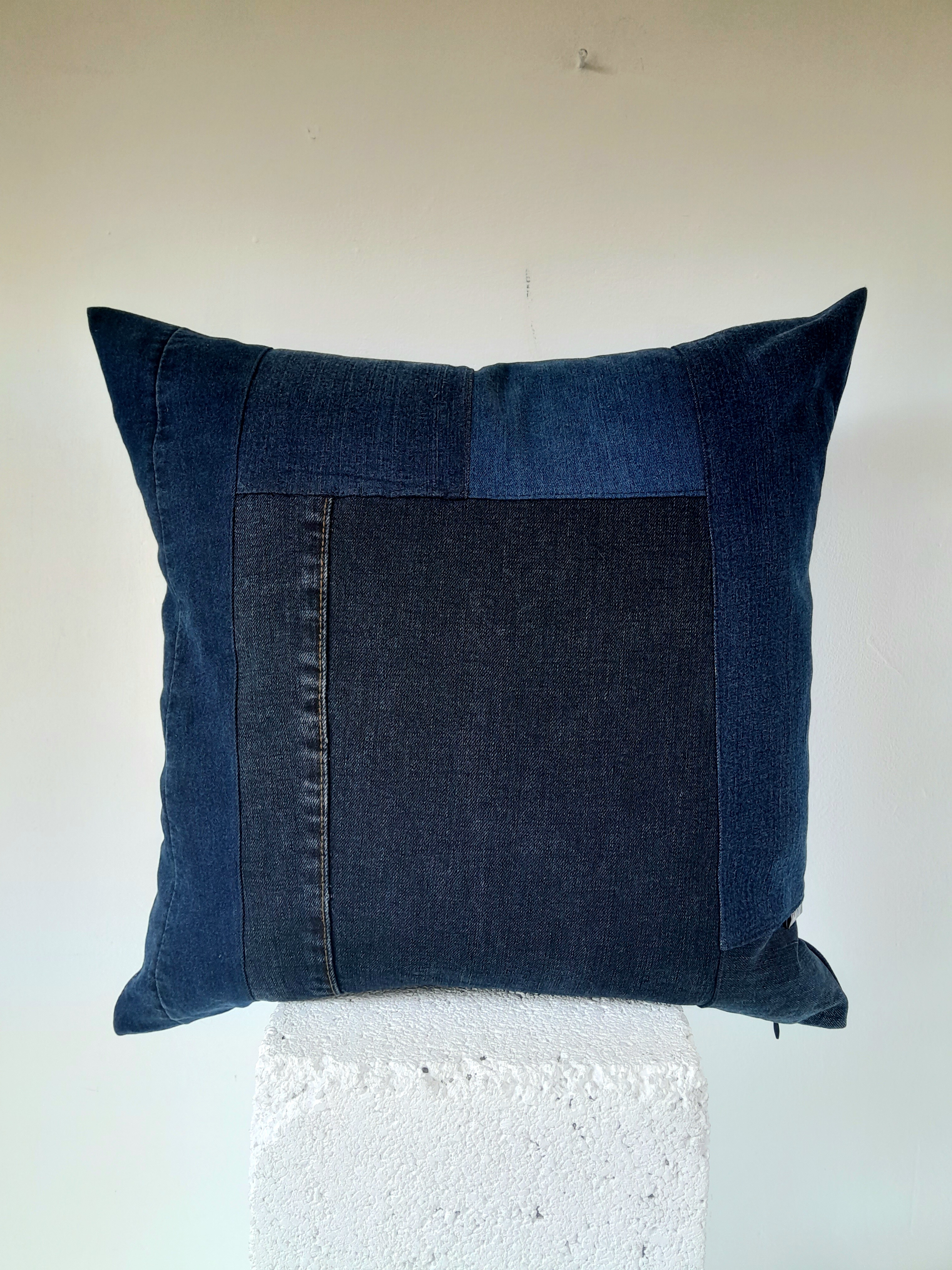 DENIM CUSHION