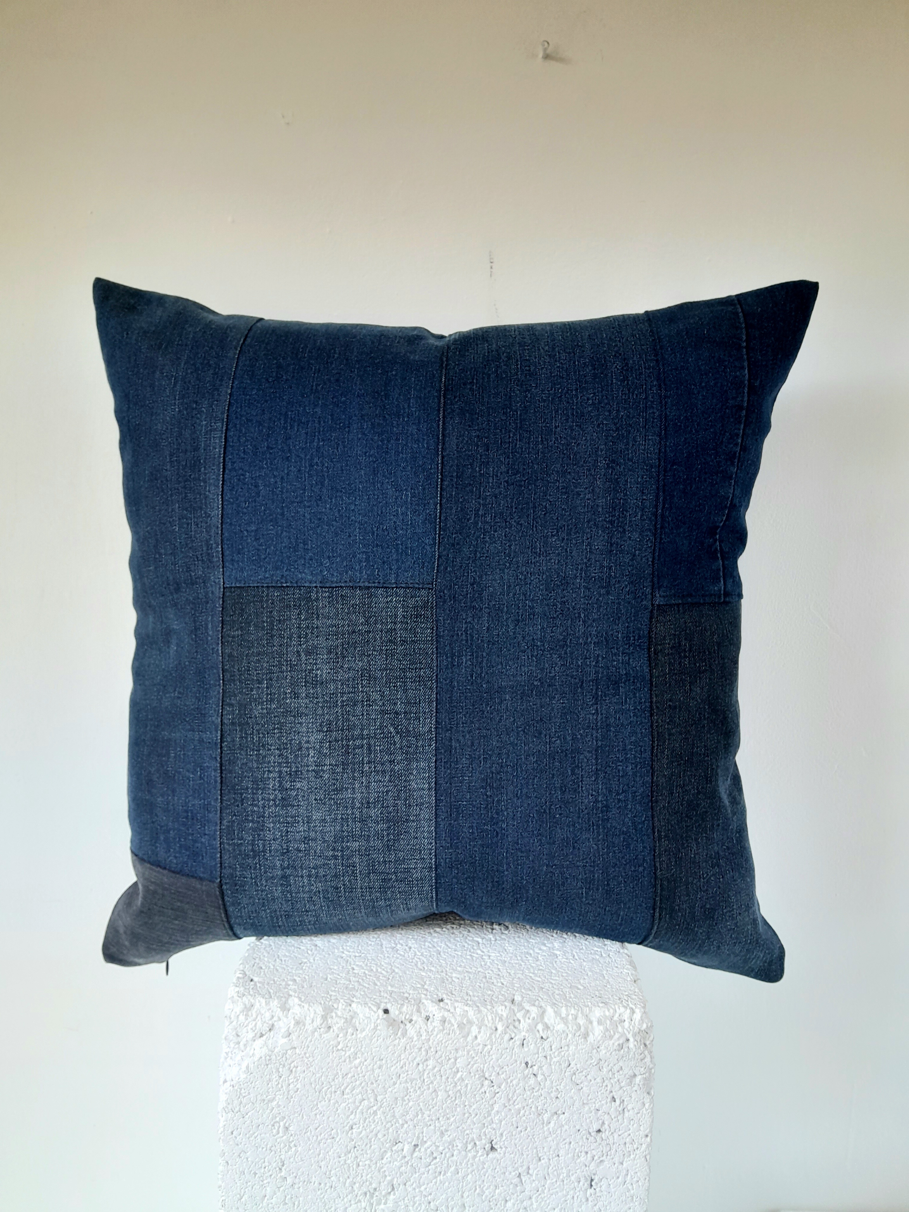 DENIM CUSHION