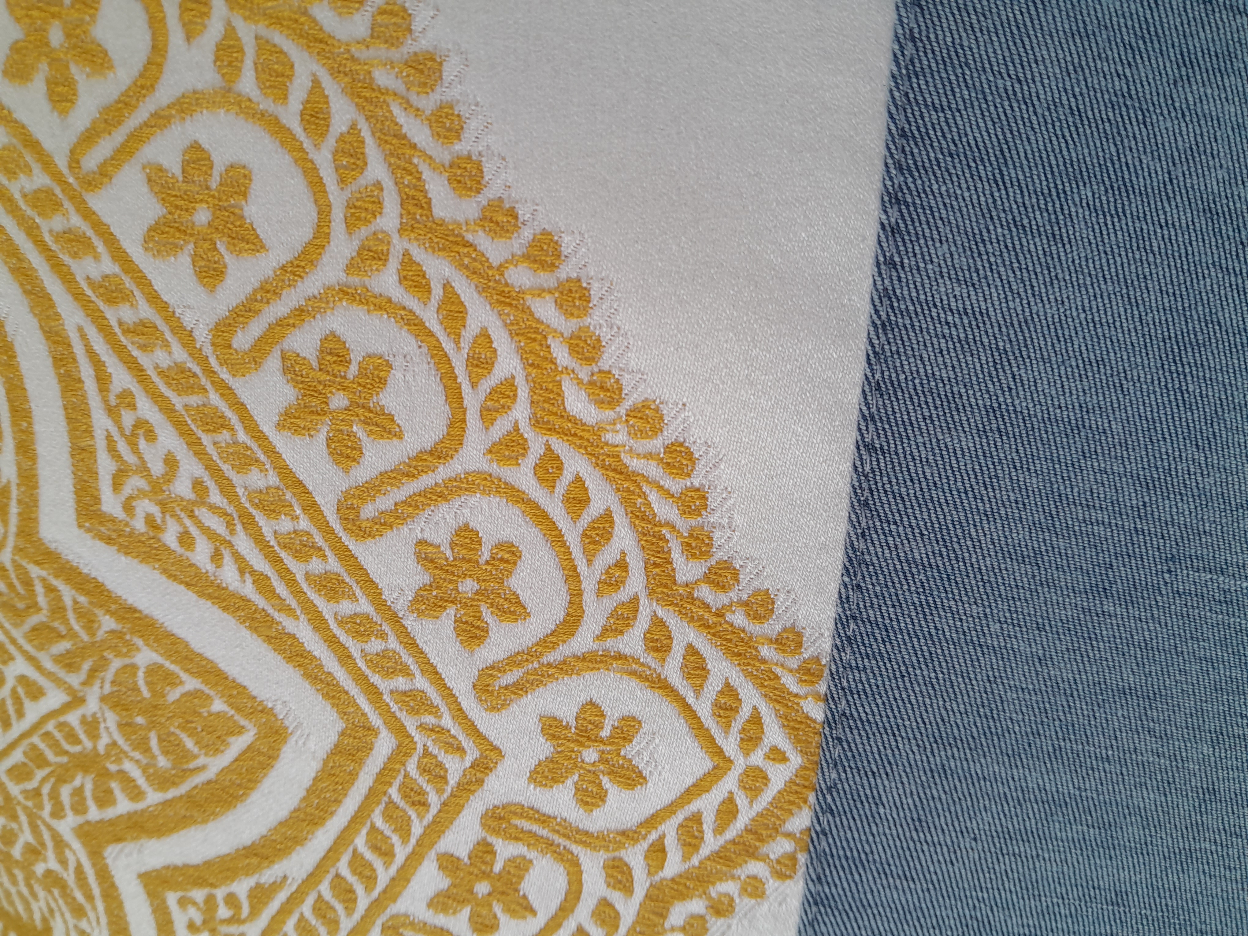 DENIM CUSHION