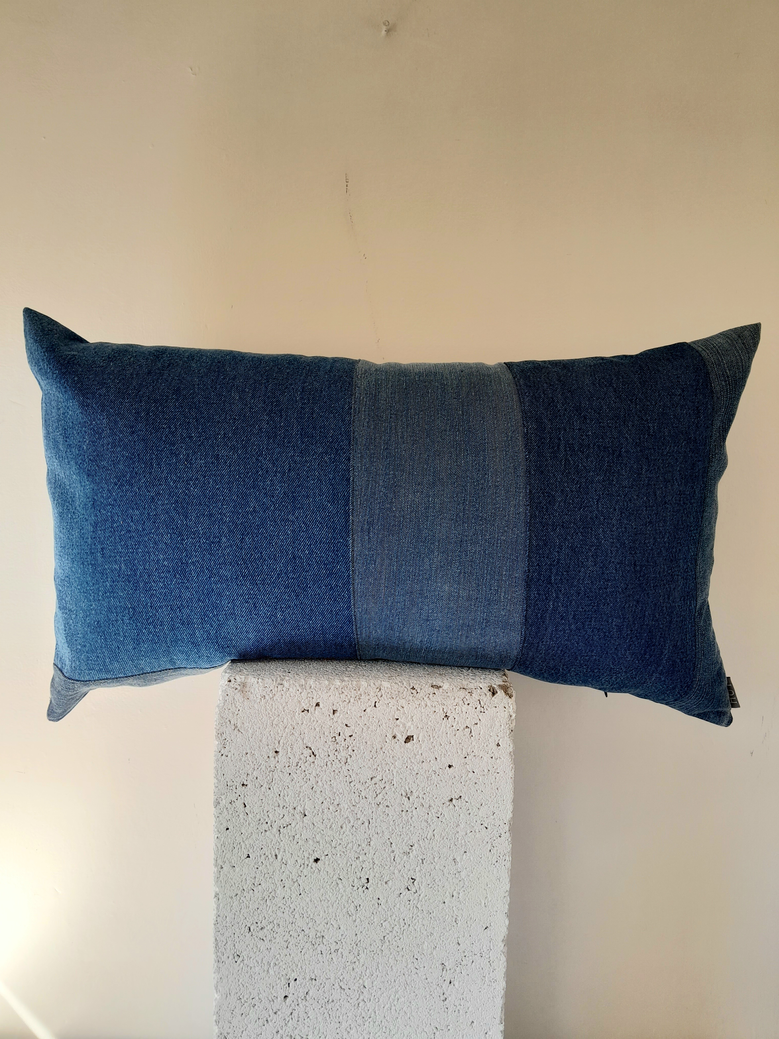 DENIM BOLSTER 
