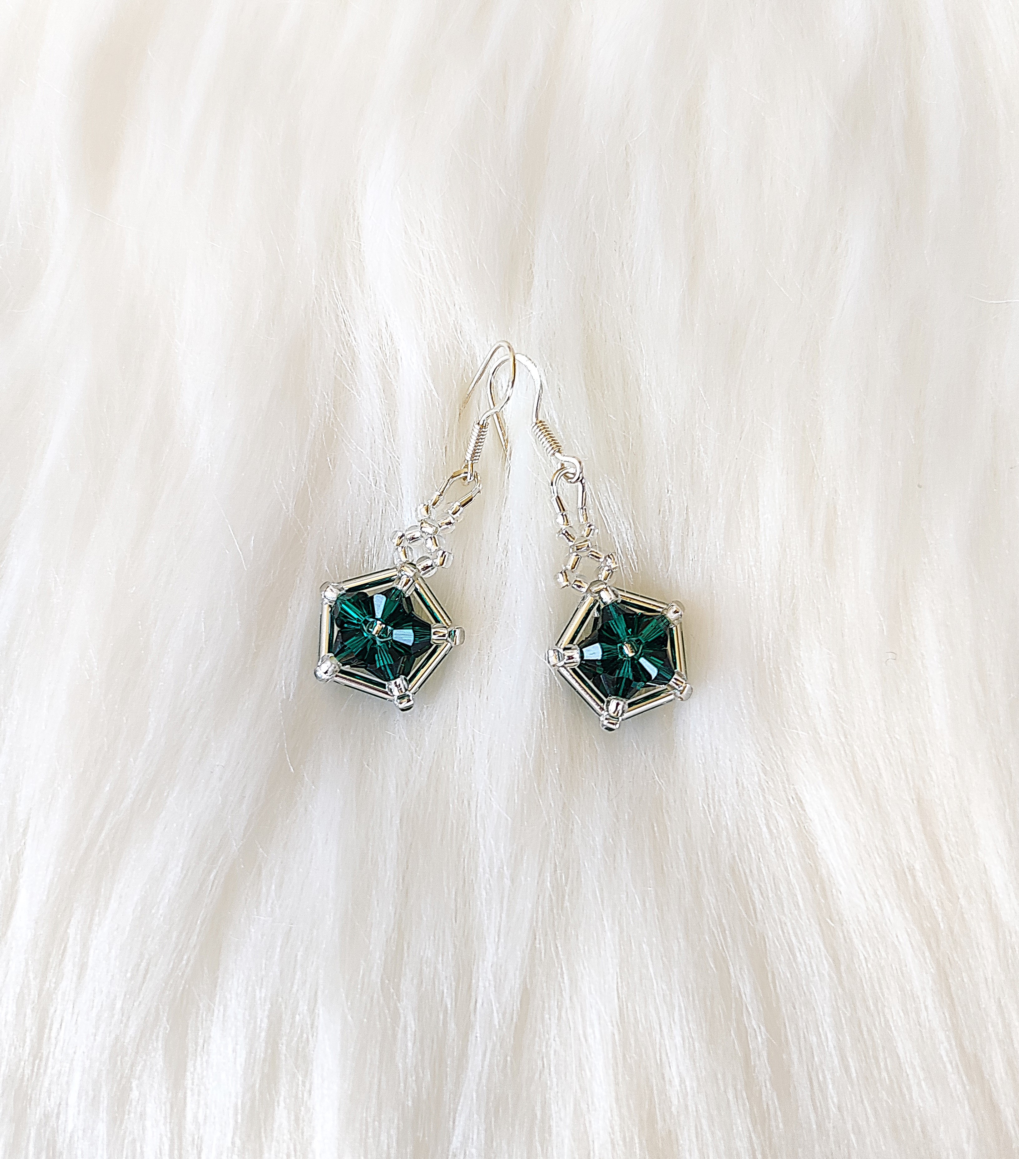 "Smaragdinis žiedelis"