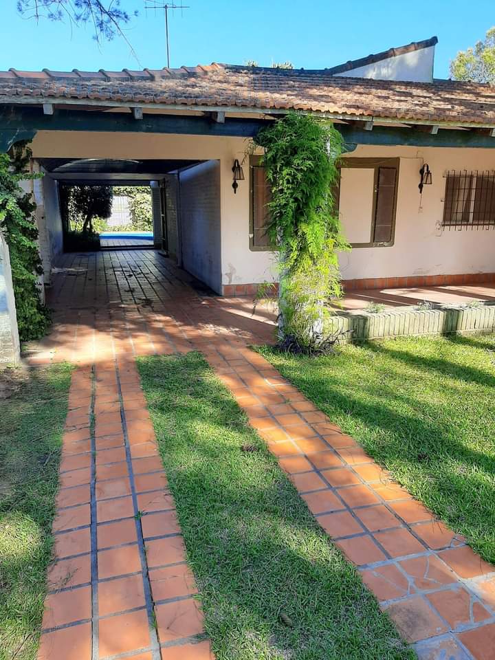 EN EXCLUSIVA LorenTina VENDE. Casa Quinta sobre margen del Río Coronda.