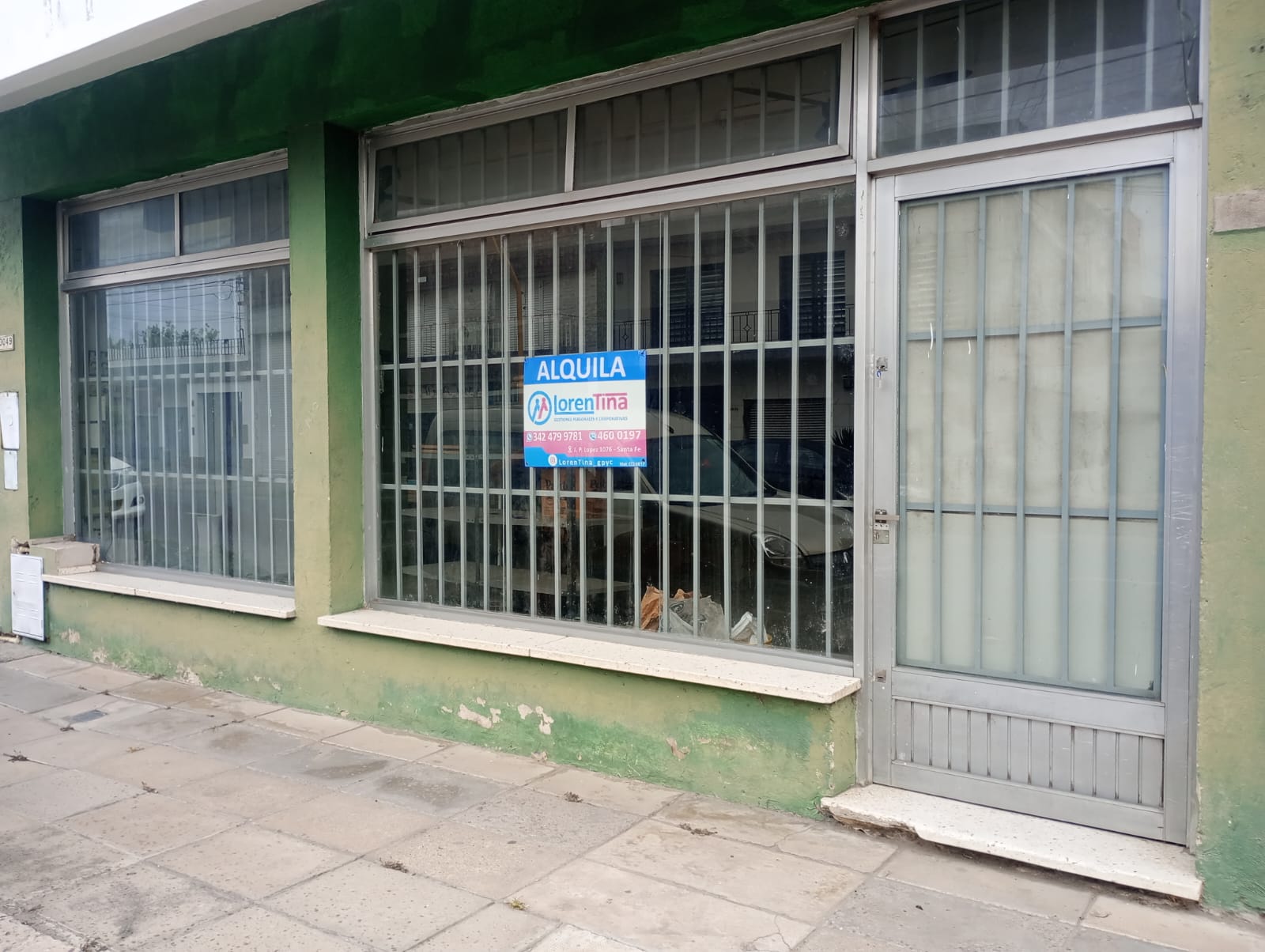 LorenTina ALQUILA Gran salón comercial en importante avenida.