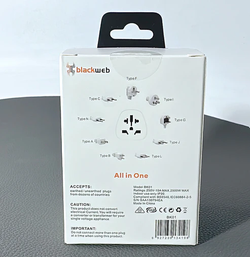 Blackweb All-in-One Travel Adapter BK01