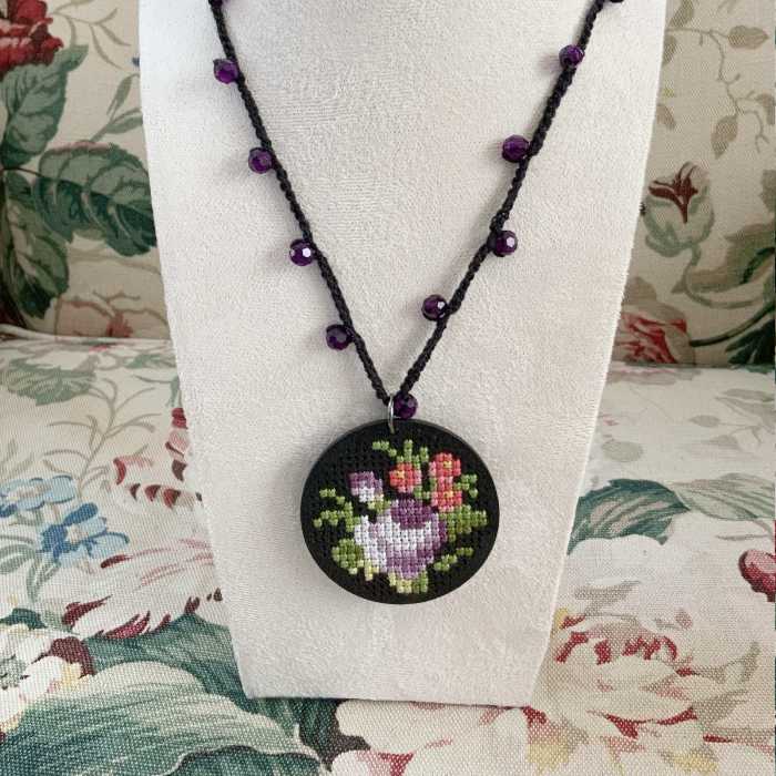 Heart-shaped Floral Pendant