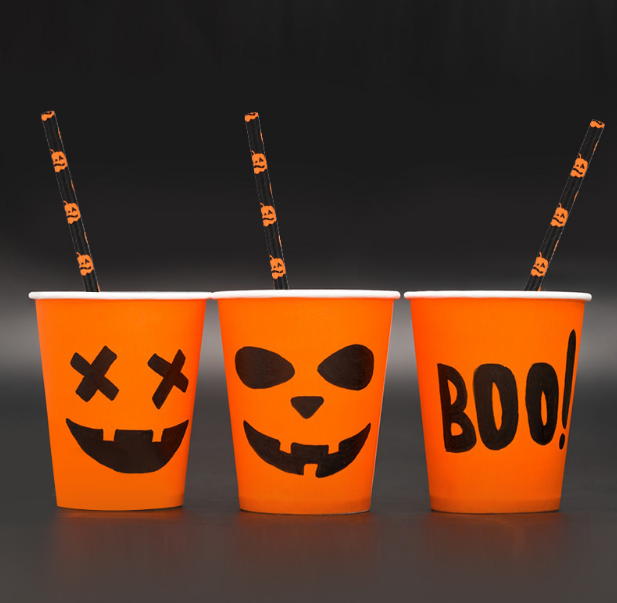 Halloween Themed Straw Set (Random Design)