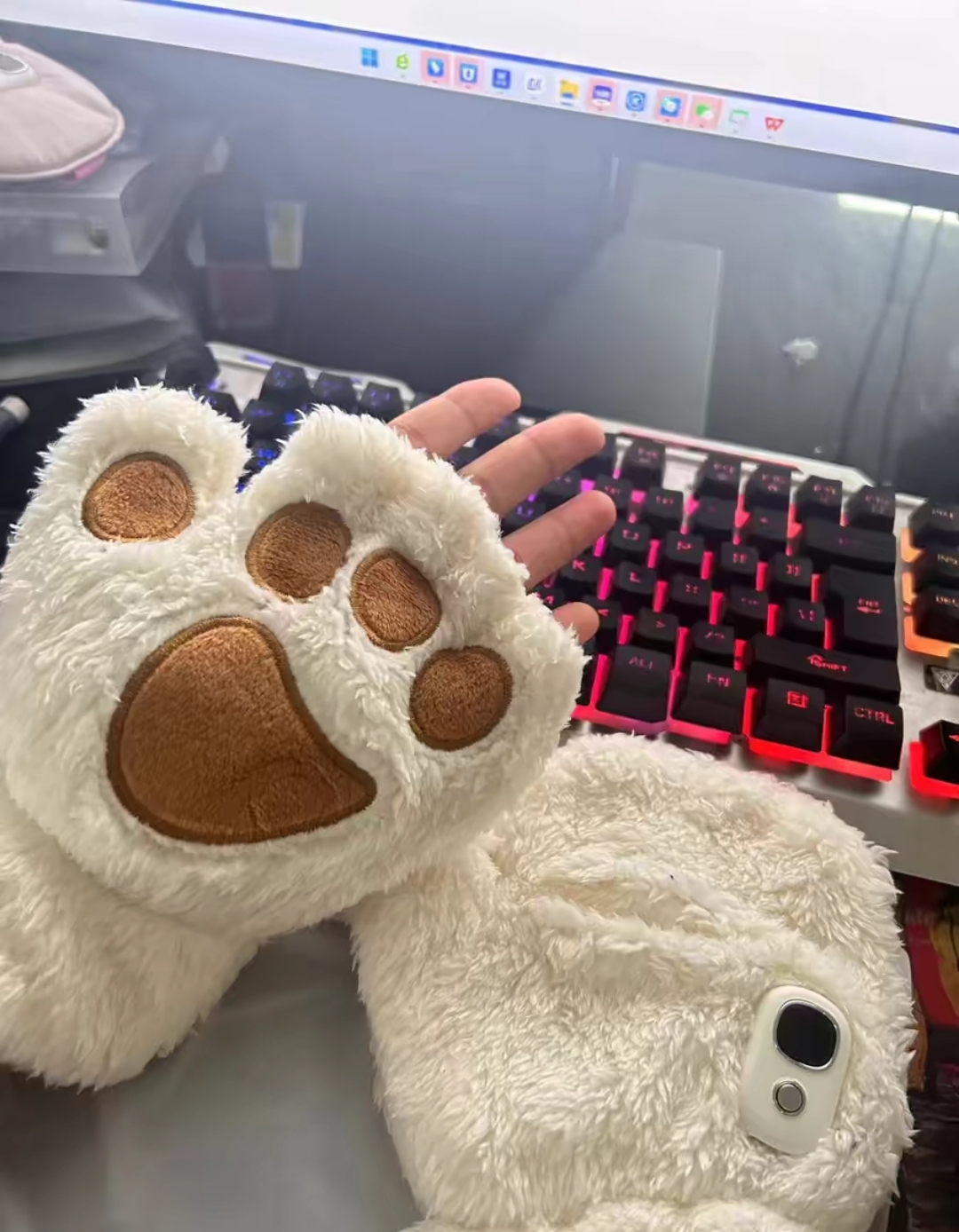 Plush Paw Gloves