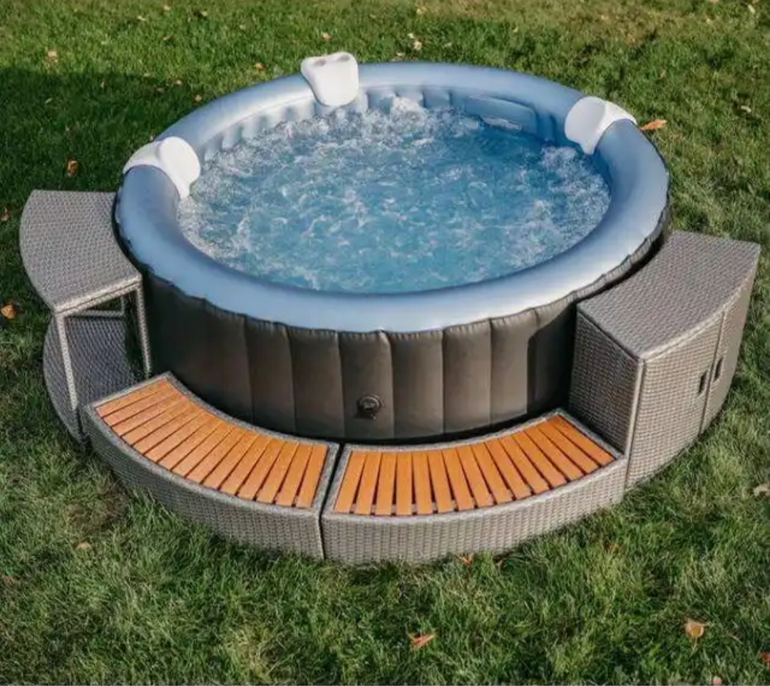 Portable Inflatable Hot Tub