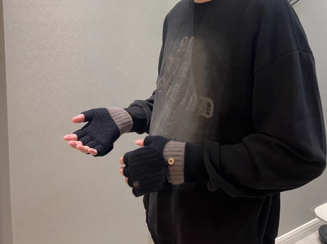 Black Fingerless Gloves
