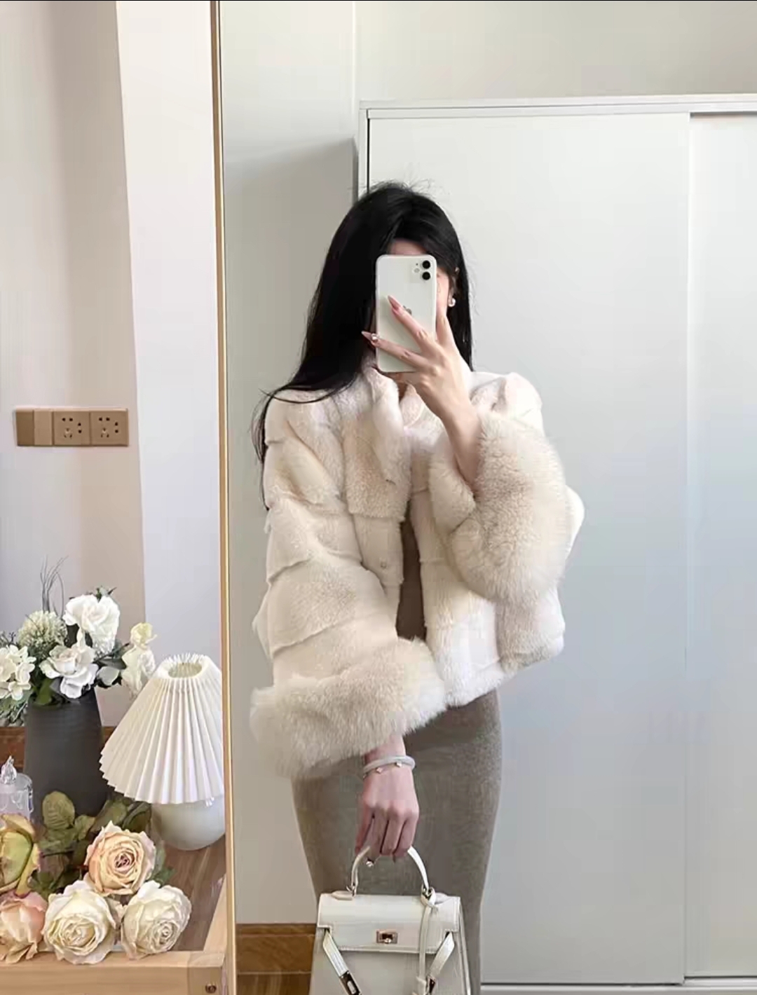 Women's Faux Fur Coat