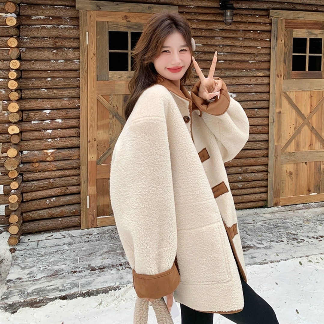 Arctic Elegance Women’s Winter Jacket